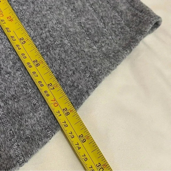 Maurices black  and gray long sleeve laced oversized crewneck blouse size 4X - Picture 11 of 11